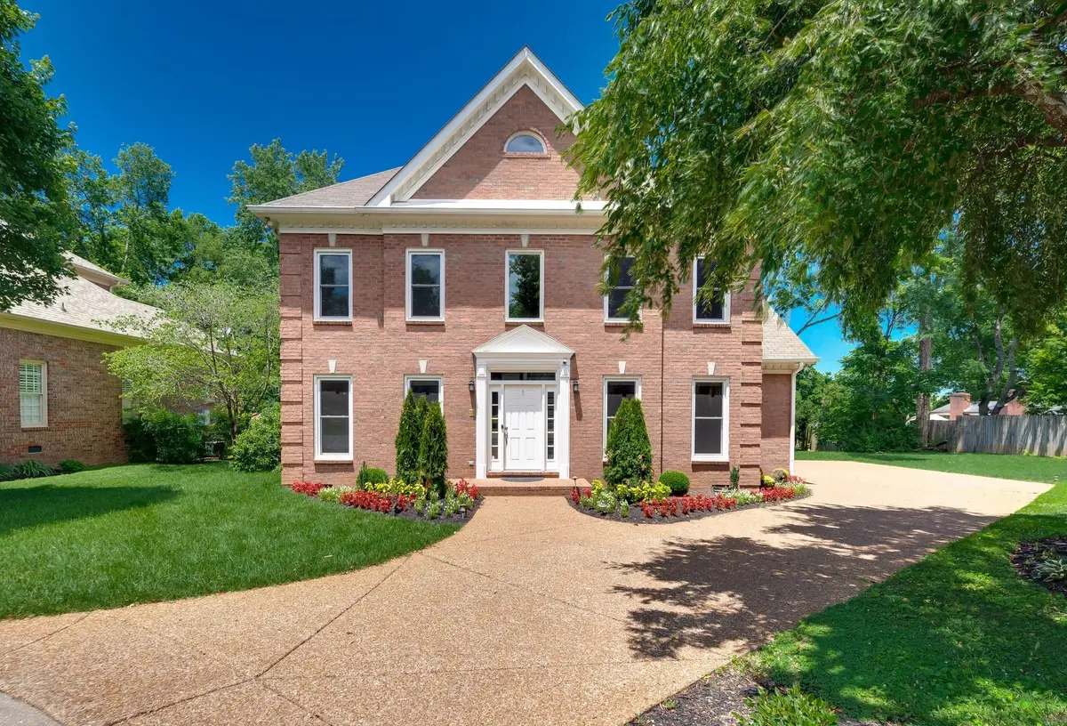 1605 Ardenwood Ct, Nashville, TN 37215 - #1
