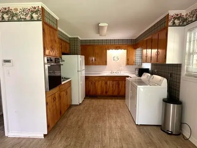 15 Pine St, Savannah, TN 38372 - #2