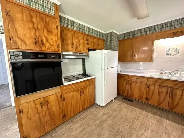 15 Pine St, Savannah, TN 38372 - #3