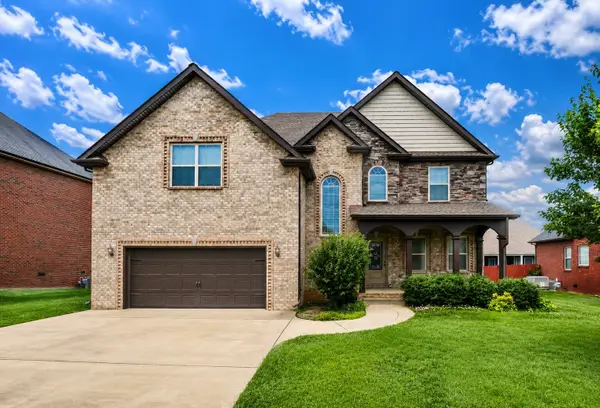 413 Clover Meadows Ct, Clarksville, TN 37043