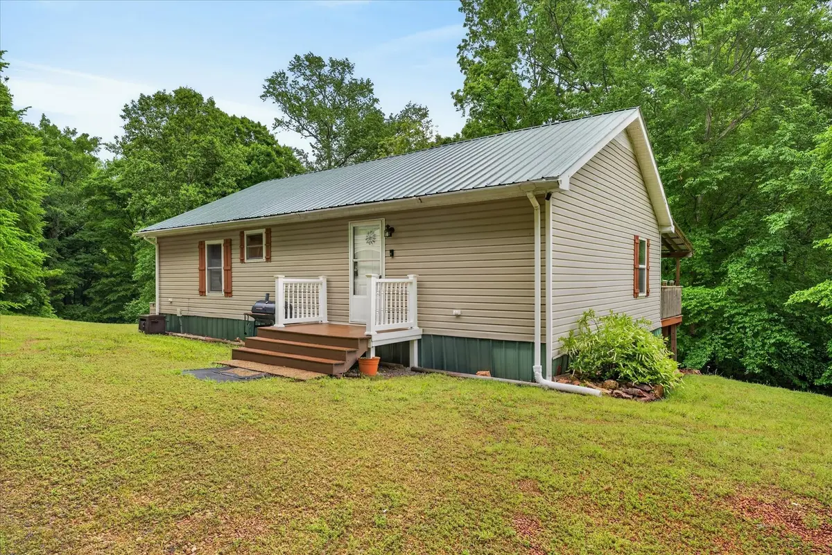 122 Lakeview Rd, Stewart, TN 37175 - #1