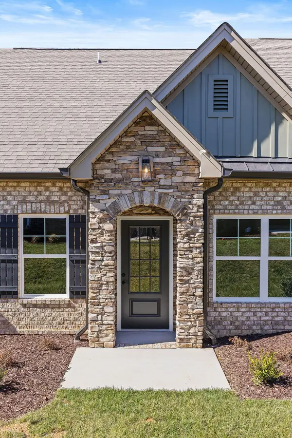 106 Founding Way #29, Lookout Mountain, GA 30750