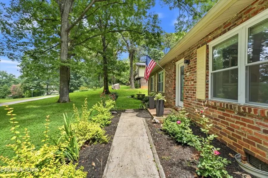 1516 Scottsdale Drive, Knoxville, TN 37922 - #3