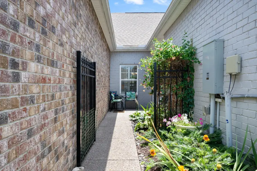 319 Buckner Cir, Mount Juliet, TN 37122 - #3