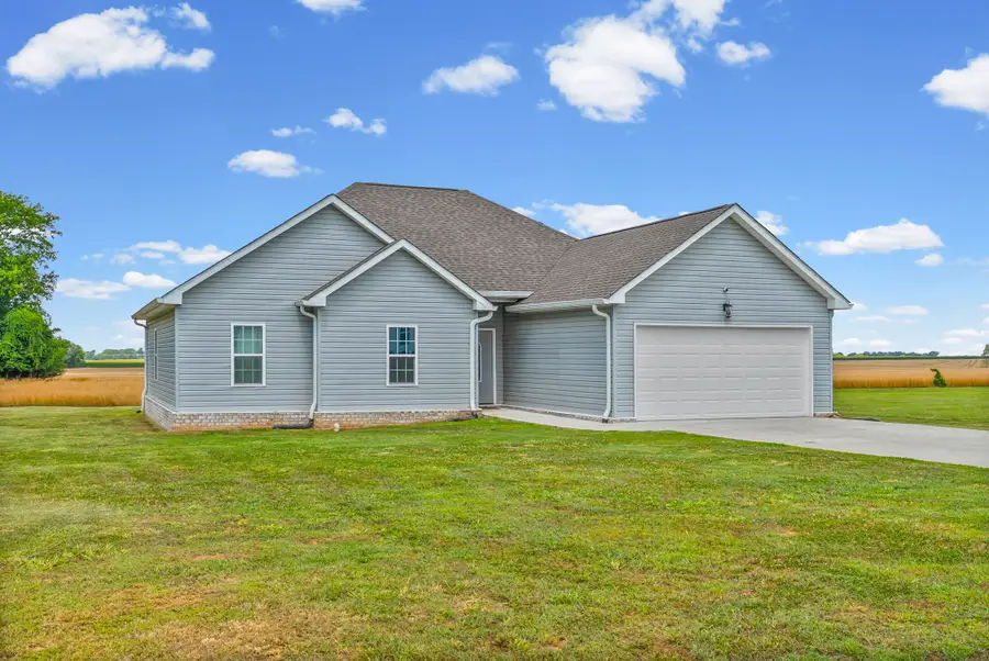 103 Red Bird Ave, Adairville, KY 42202 - #2