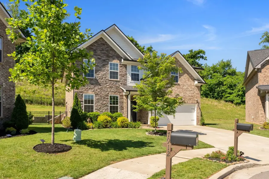 7908 Silver Oak Ct, Mount Juliet, TN 37122 - #2