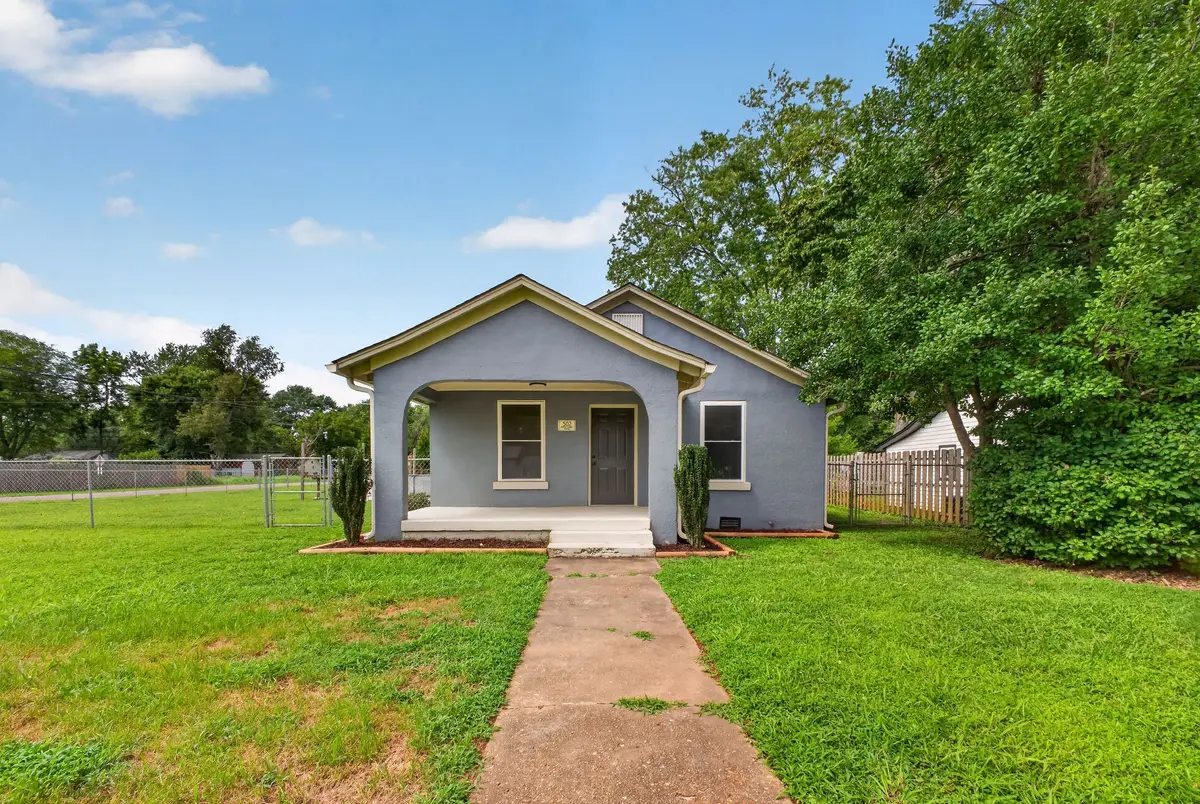 502 5th St, Lawrenceburg, TN 38464 - #1