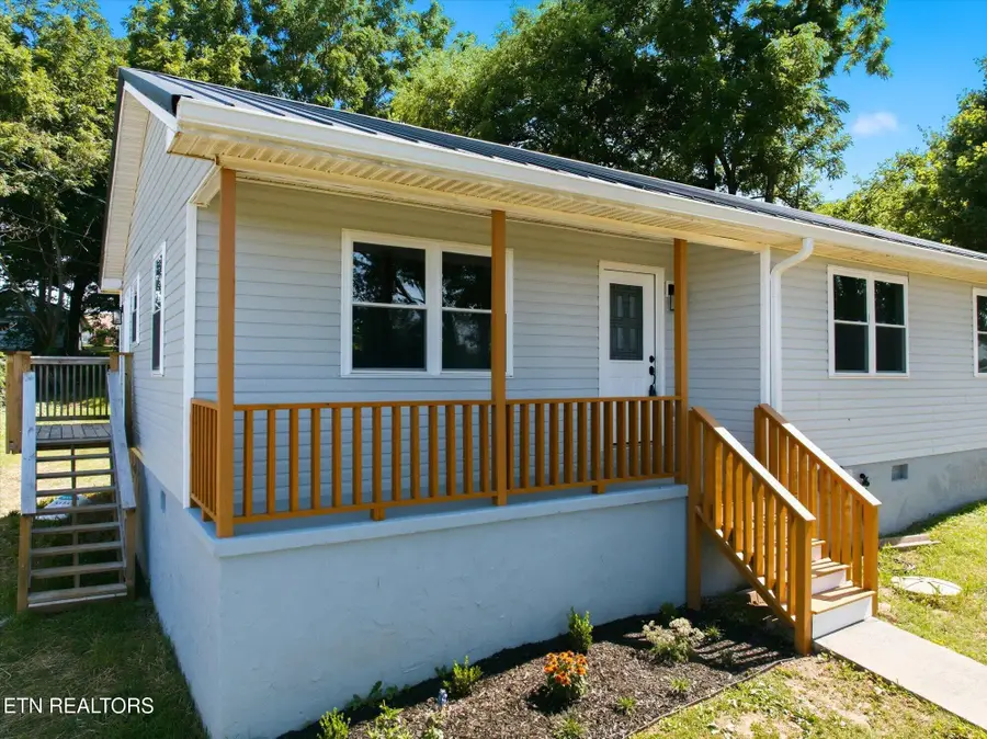 507 Tennessee Ave, Athens, TN 37303 - #2