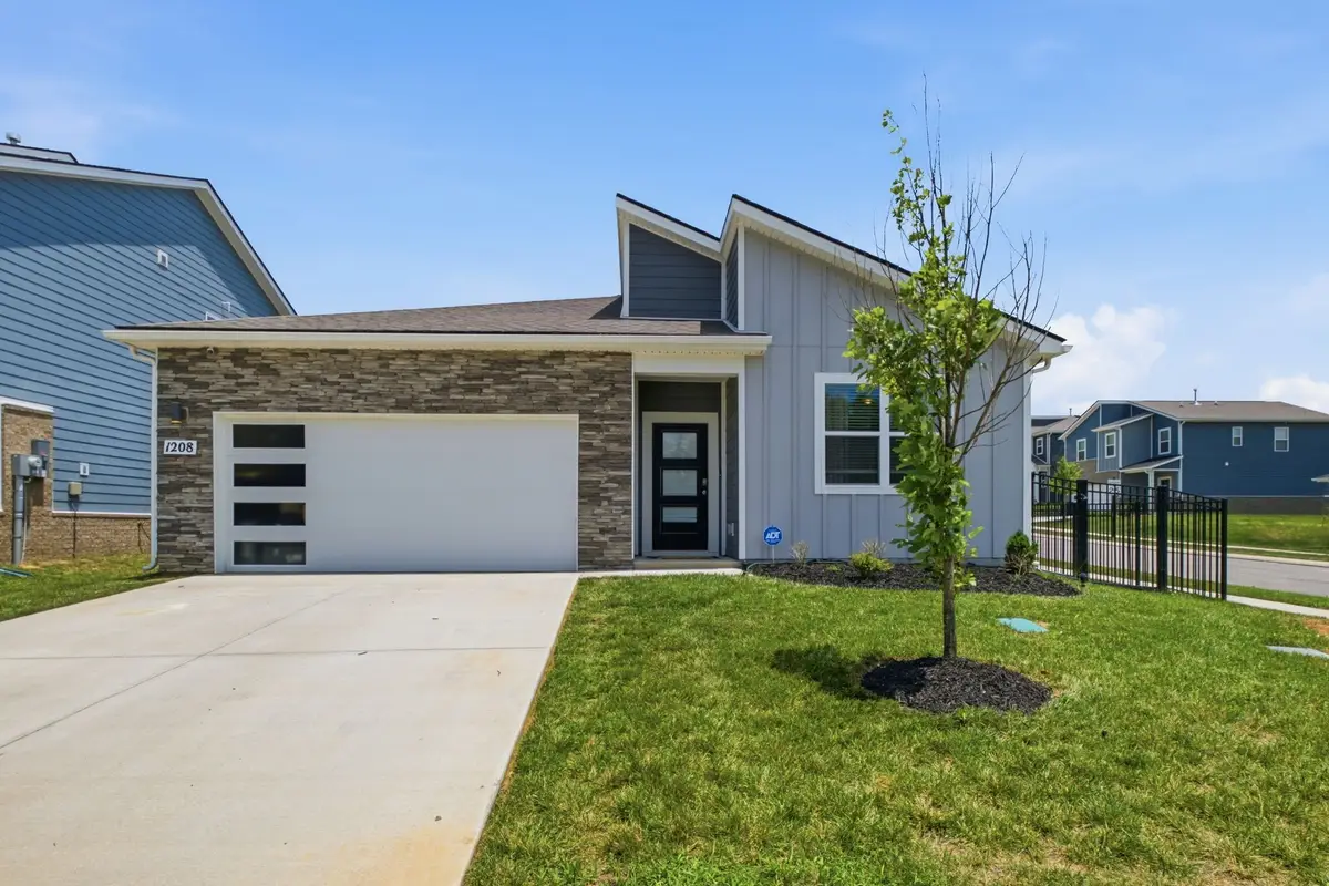 1208 Linn Cove Ct, Gallatin, TN 37066 - #1