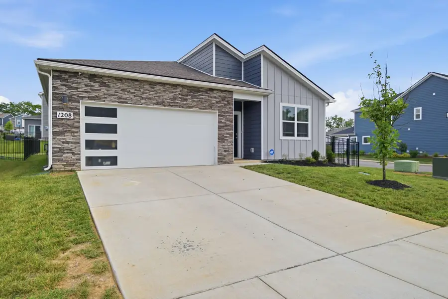 1208 Linn Cove Ct, Gallatin, TN 37066 - #2