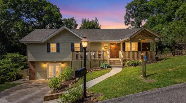 4557 N Ravenwood Drive N, Chattanooga, TN 37415