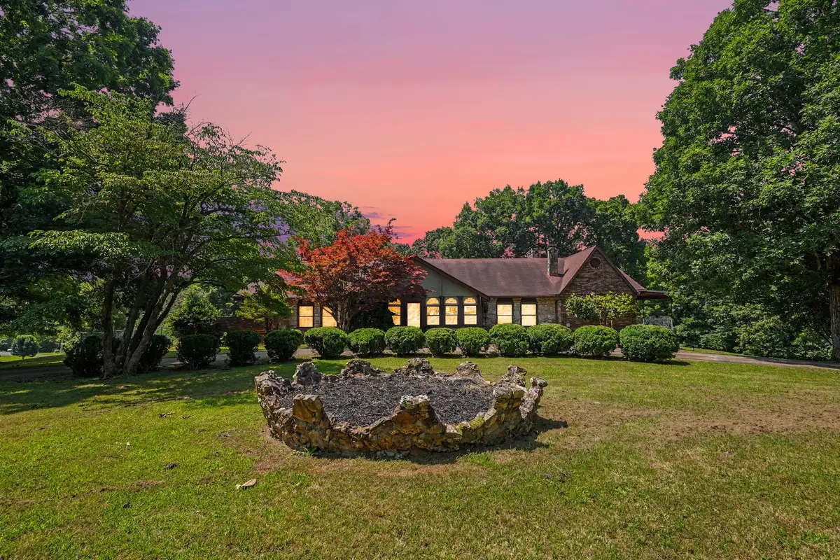 168 Blue Bird Rd, Summertown, TN 38483 - #1