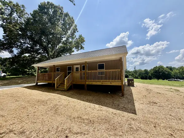 155 E Scott St, Lawrenceburg, TN 38464