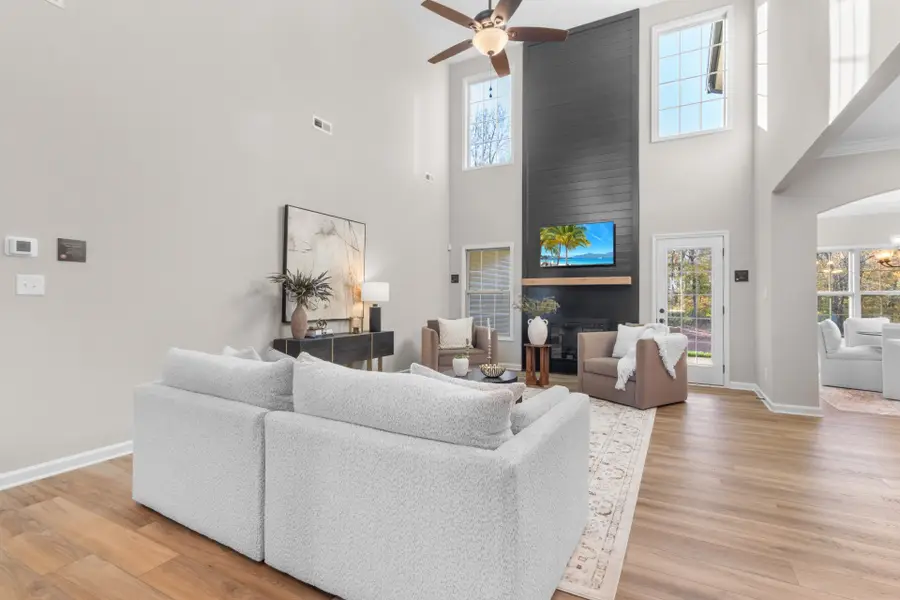 667 Woodrush Dr, Clarksville, TN 37040 - #3