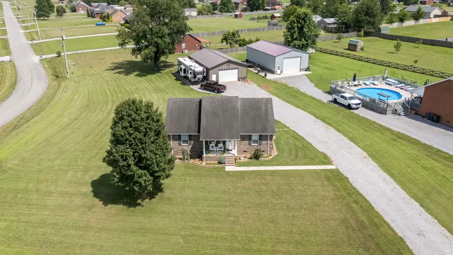 1012 Peak Dr, Castalian Springs, TN 37031 - #2