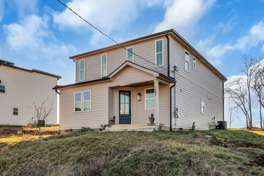 1531 E Stewarts Ln, Nashville, TN 37218 - #3