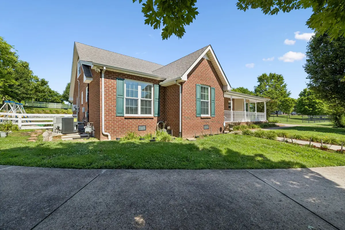 433 Bonnie Valley Dr, Lebanon, TN 37087 - #1