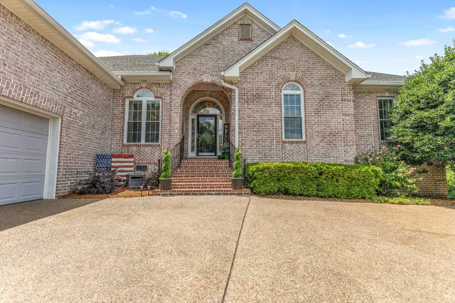 115 N Country Club Dr, Hendersonville, TN 37075 - #3