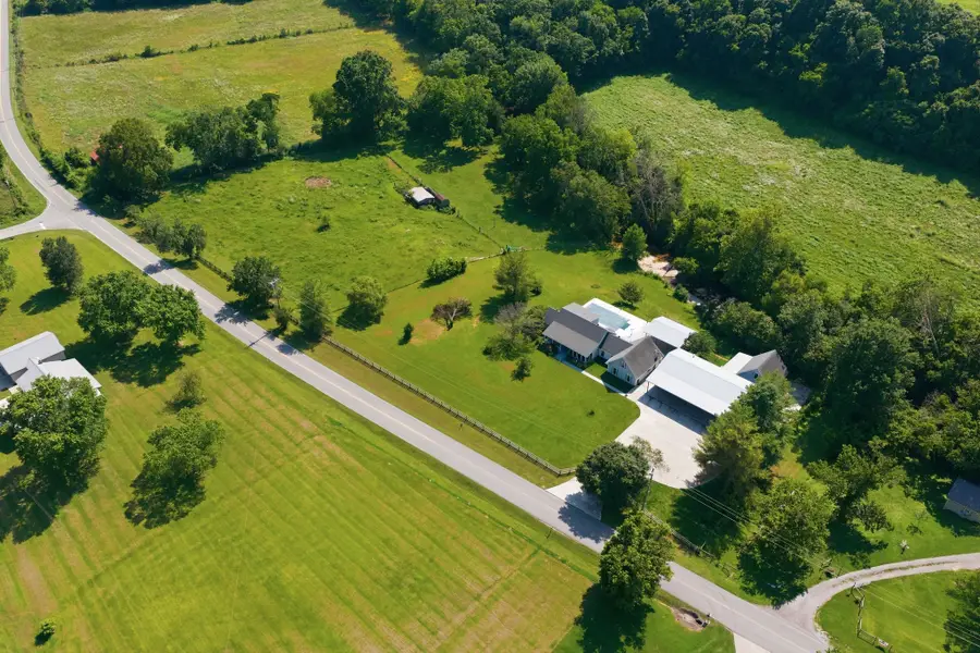 1313 Stayton Rd, Cumberland Furnace, TN 37051 - #2