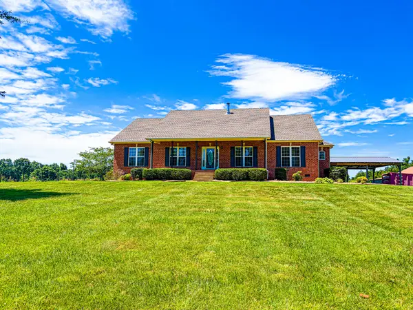 285 Calvert Ridge Rd, Westmoreland, TN 37186