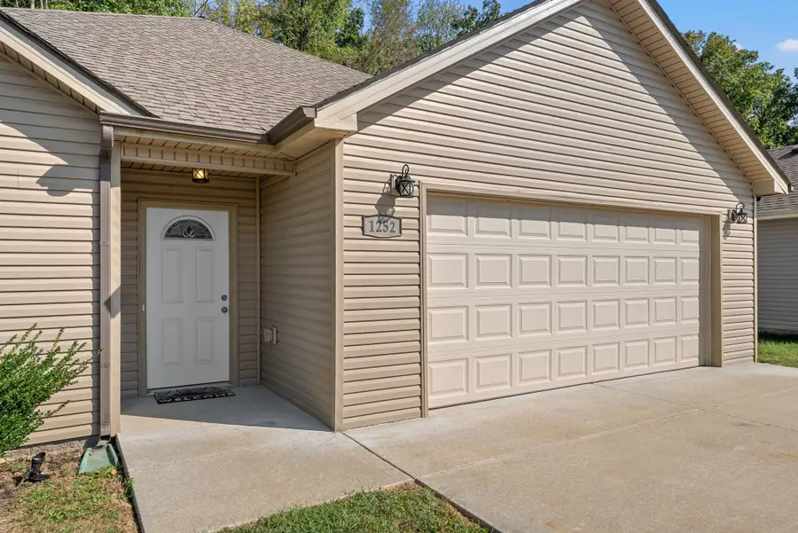 1252 Magnum Drive, Clarksville, TN 37040 - #3