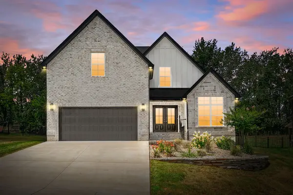 365 Frontier Dr, Clarksville, TN 37043