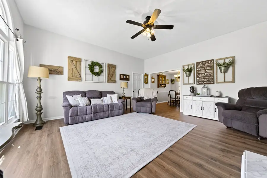 602 Highland Dr, White House, TN 37188 - #2