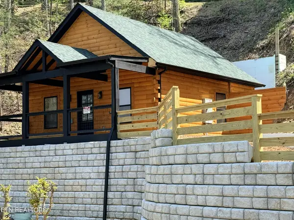 1026 Black Bear Cub Way #1, Pigeon Forge, TN 37863