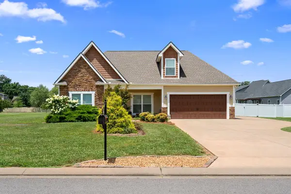 669 Laurel Ln, Murfreesboro, TN 37127