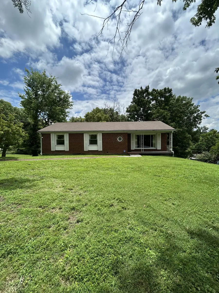 2105 Crestline Dr, Nashville, TN 37214 - #2