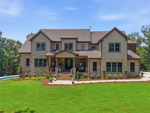 1370 Leatherwood Rd, White Bluff, TN 37187