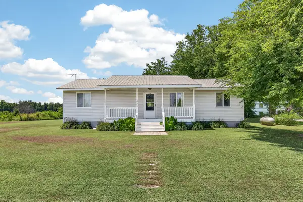 670 Howell Hill Rd, Flintville, TN 37335