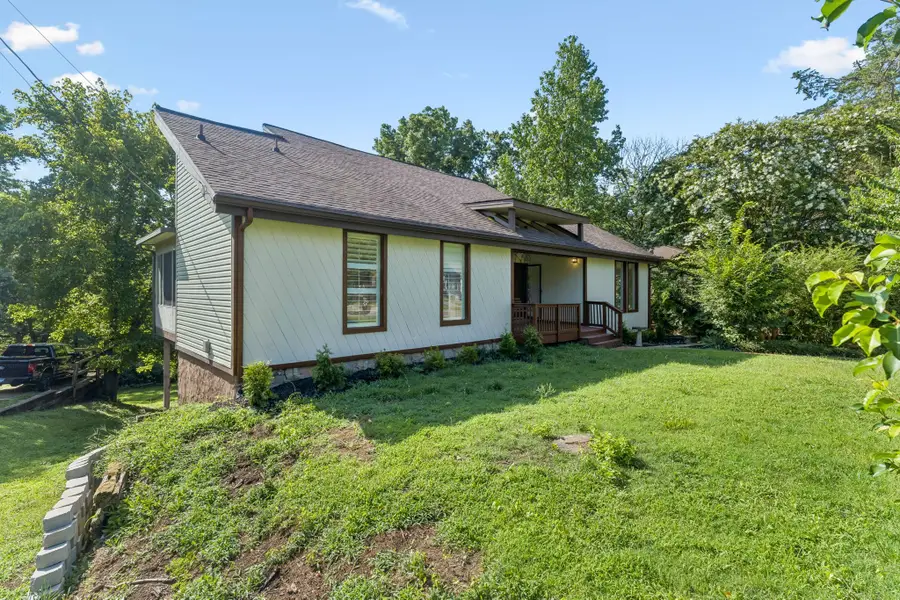 616 Belgium Dr, Hermitage, TN 37076 - #2
