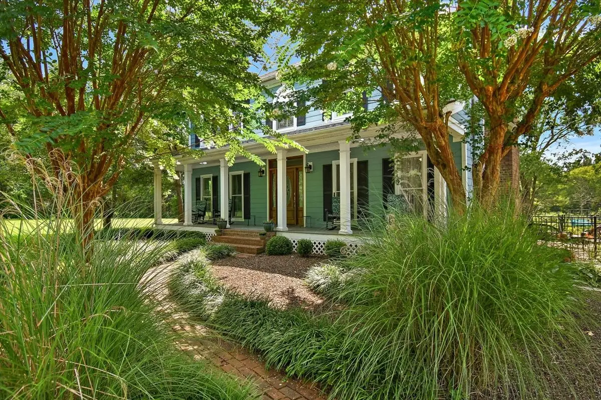 3228 E Compton Rd, Murfreesboro, TN 37130 - #1
