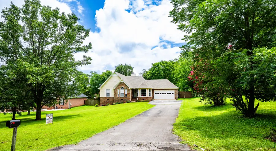 825 Yokley Ln, Pulaski, TN 38478 - #2