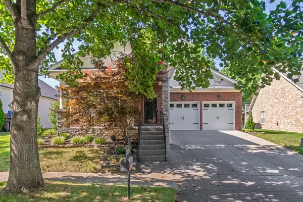 421 Meadowcrest Cir, Franklin, TN 37064