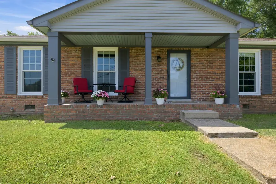 709 Harpeth Pkwy W, Nashville, TN 37221 - #2