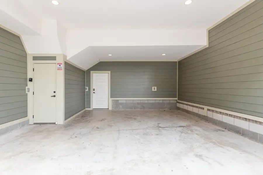 1027 E Trinity Ln #6, Nashville, TN 37216 - #3