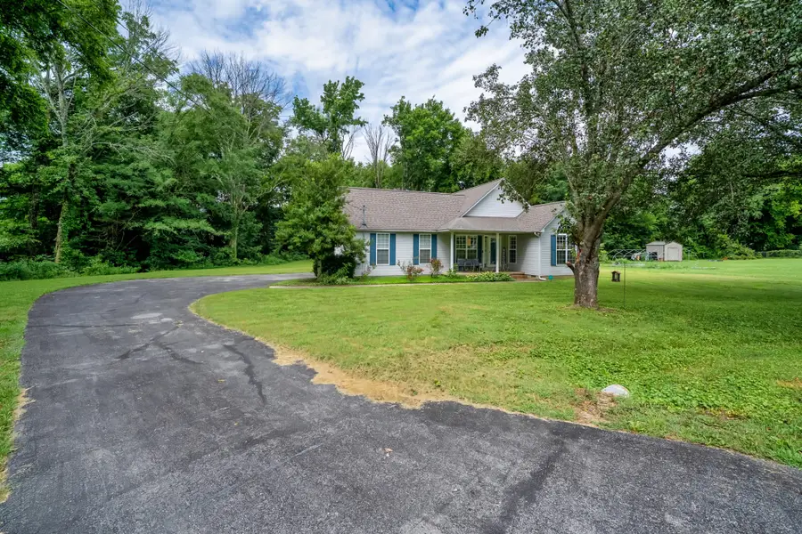 358 Bookout Ln, Cowan, TN 37318 - #3