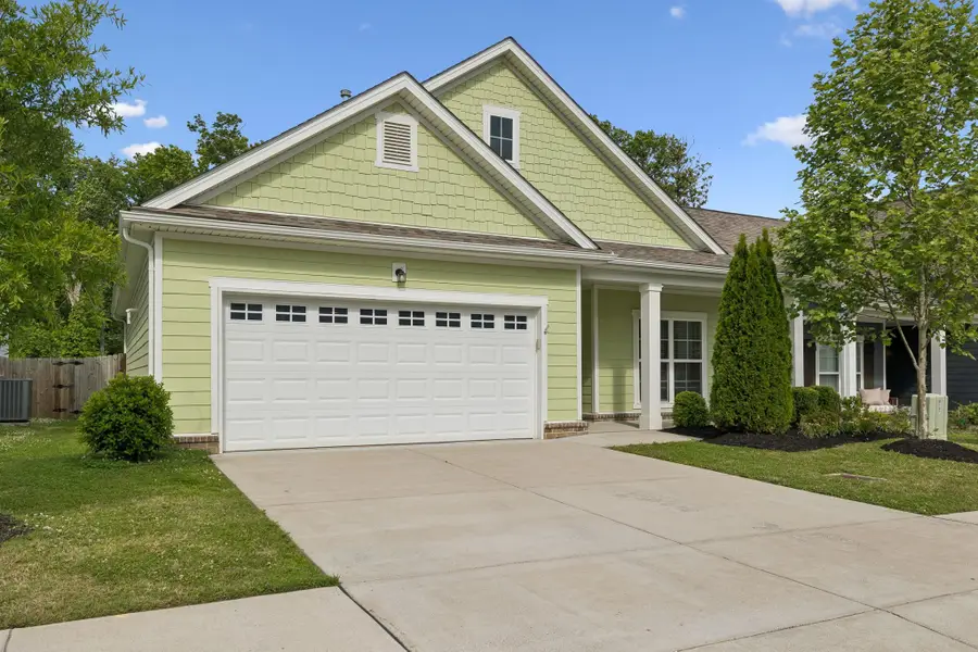 220 Hermitage Point Dr, Hermitage, TN 37076 - #2