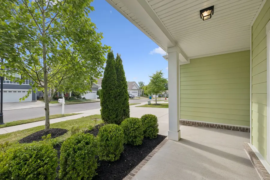 220 Hermitage Point Dr, Hermitage, TN 37076 - #3
