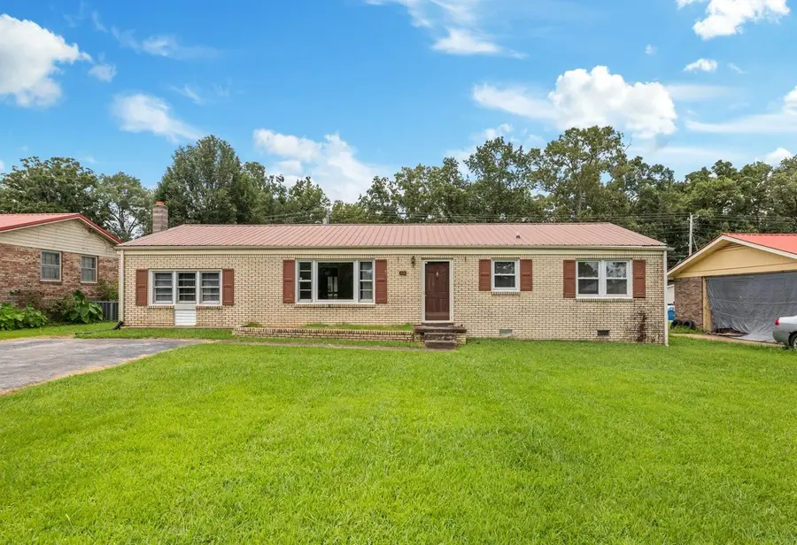 451 Carman Ave, New Johnsonville, TN 37134 - #3