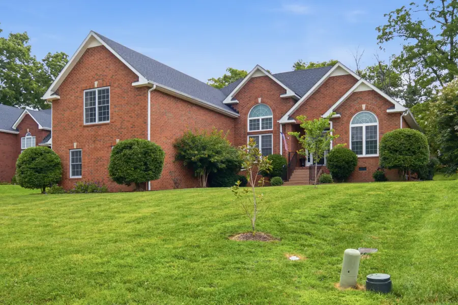 125 N Maple Ridge Ln, Goodlettsville, TN 37072 - #2