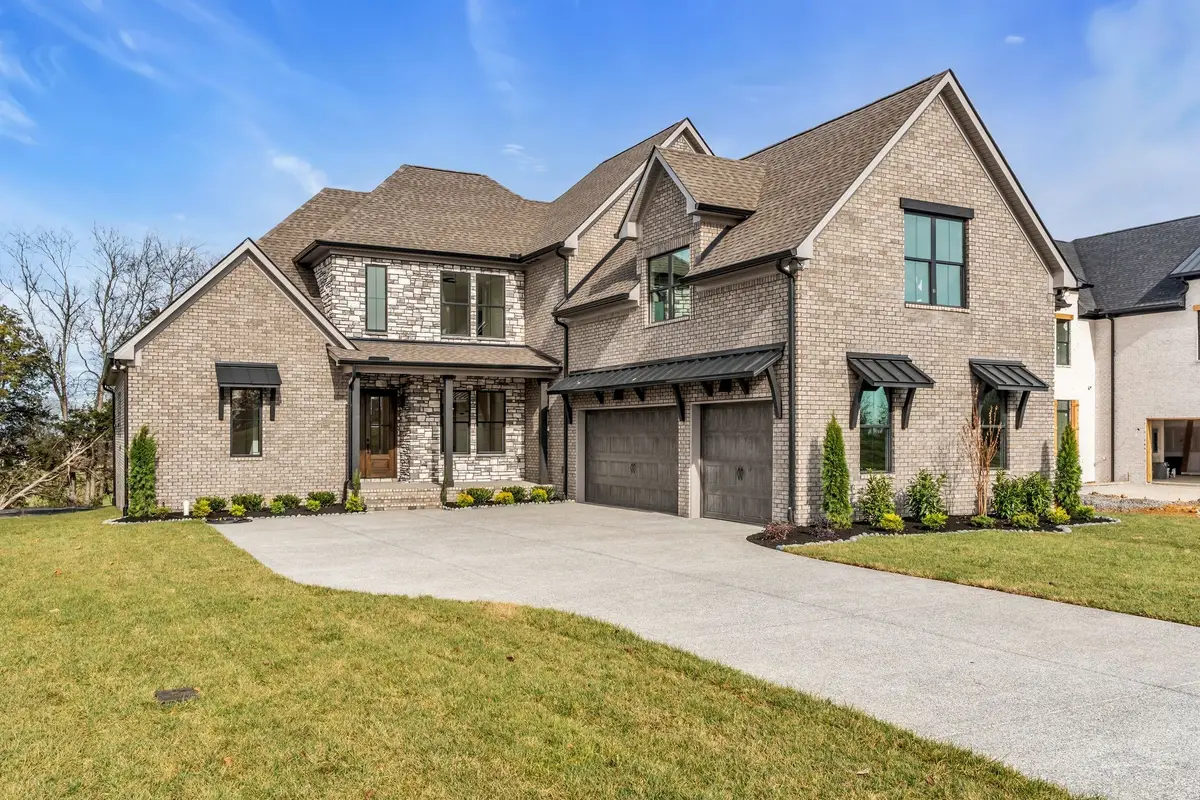 444 Bell Lake Rd, Gallatin, TN 37066 - #1