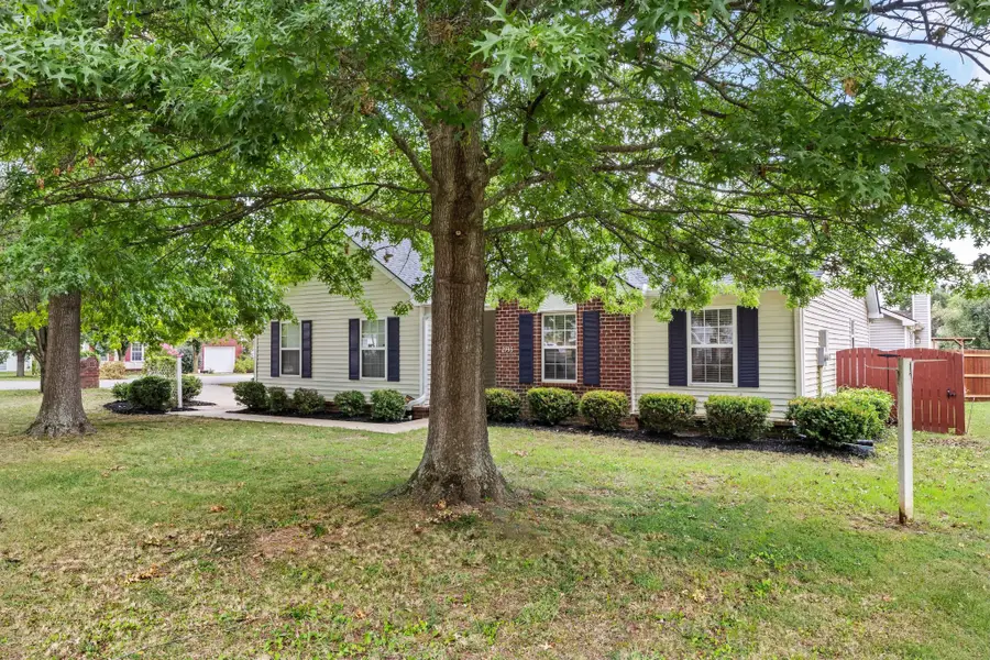 2735 Roscommon Dr, Murfreesboro, TN 37128 - #2
