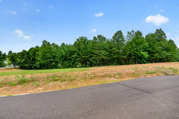 7 Brook View Dr, Cookeville, TN 38501