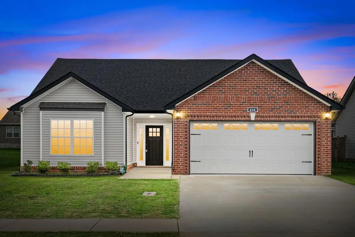 434 Irish Hills Dr, Clarksville, TN 37042 - #1