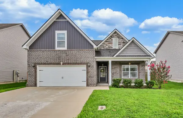 1132 Christian James Dr, Clarksville, TN 37043