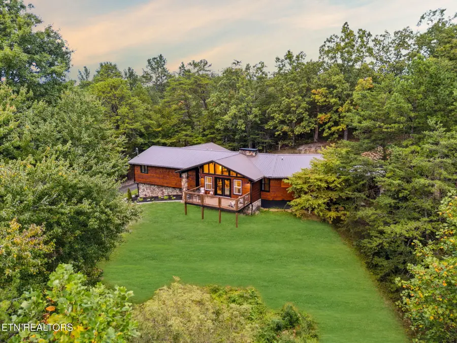 3430 Lillie Blvd, Pigeon Forge, TN 37876 - #3