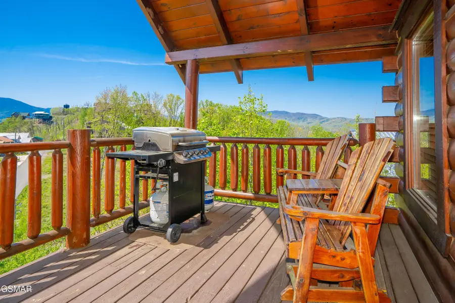 801 Kings Way #1, Gatlinburg, TN 37738 - #3